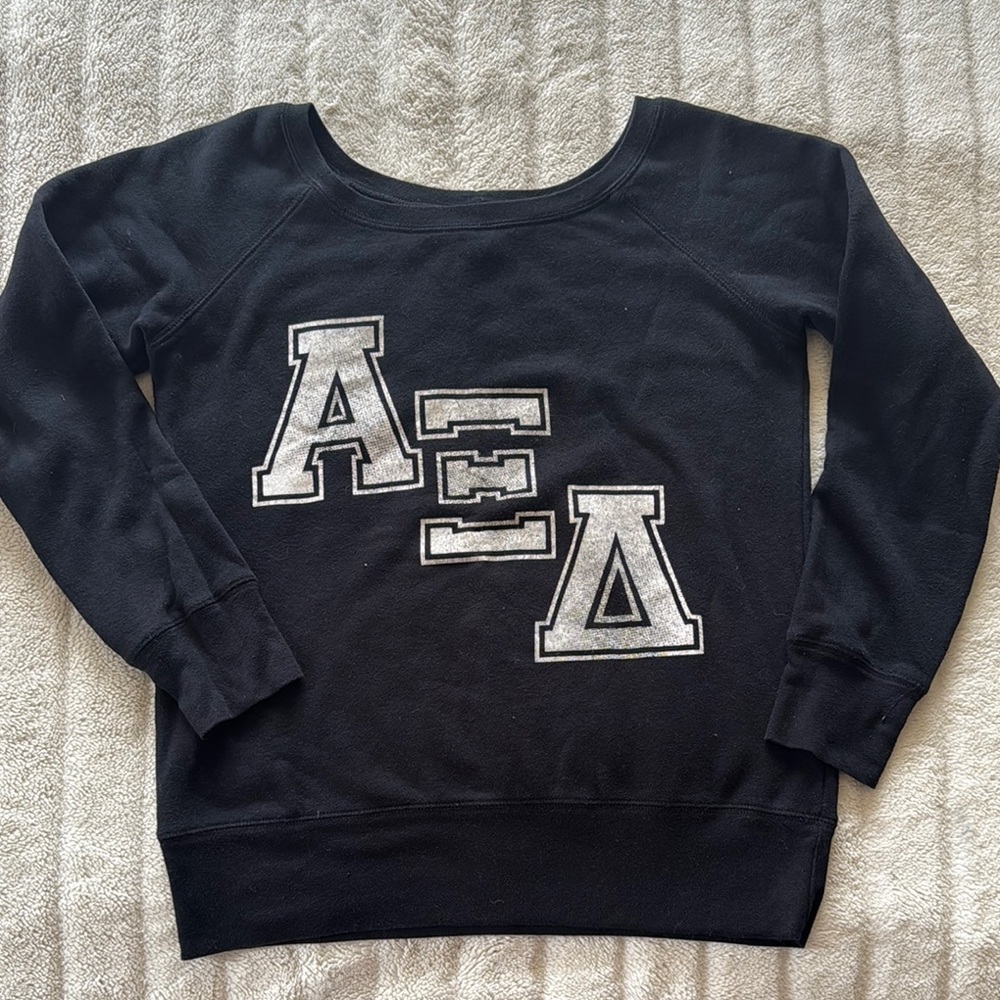 Black Alpha Xi Delta Crewneck Sweater/Sweatshirt